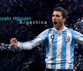 爱游戏体育-足球赛场焦点！西班牙队对阵比利时队，球星闪耀，全场焦点无人能挡